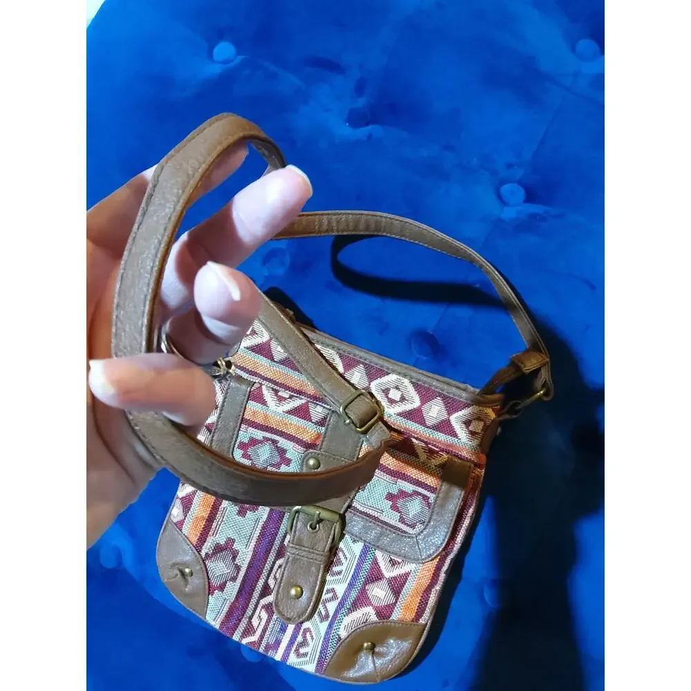 Y2K Rue 21 boho tribal knit leather crossbody earthy hippie 11x10 in adj strap